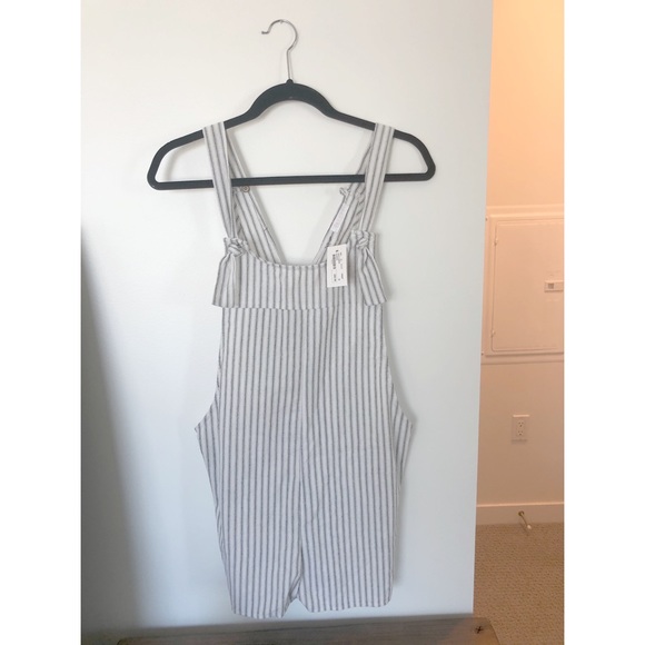 Blush Dresses & Skirts - 🤍NWT Blush Boutique- Oversized tied romper